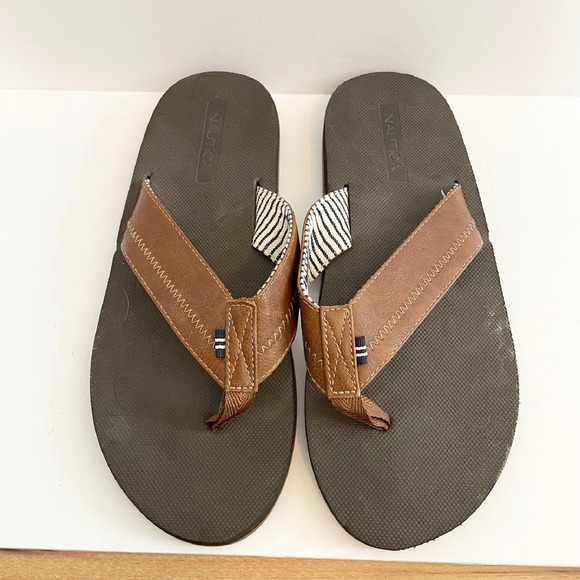 Nautica Mens Brown Faux Leather Flip Flops Thong‎ Sandals Casual Size 11 Summer - Picture 1 of 9